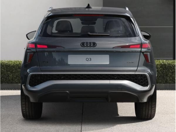 Audi Q3 SUV 265PS TFSI quattro *S LINE*LED*NAVIGATION*Frei Konfigurierbar*