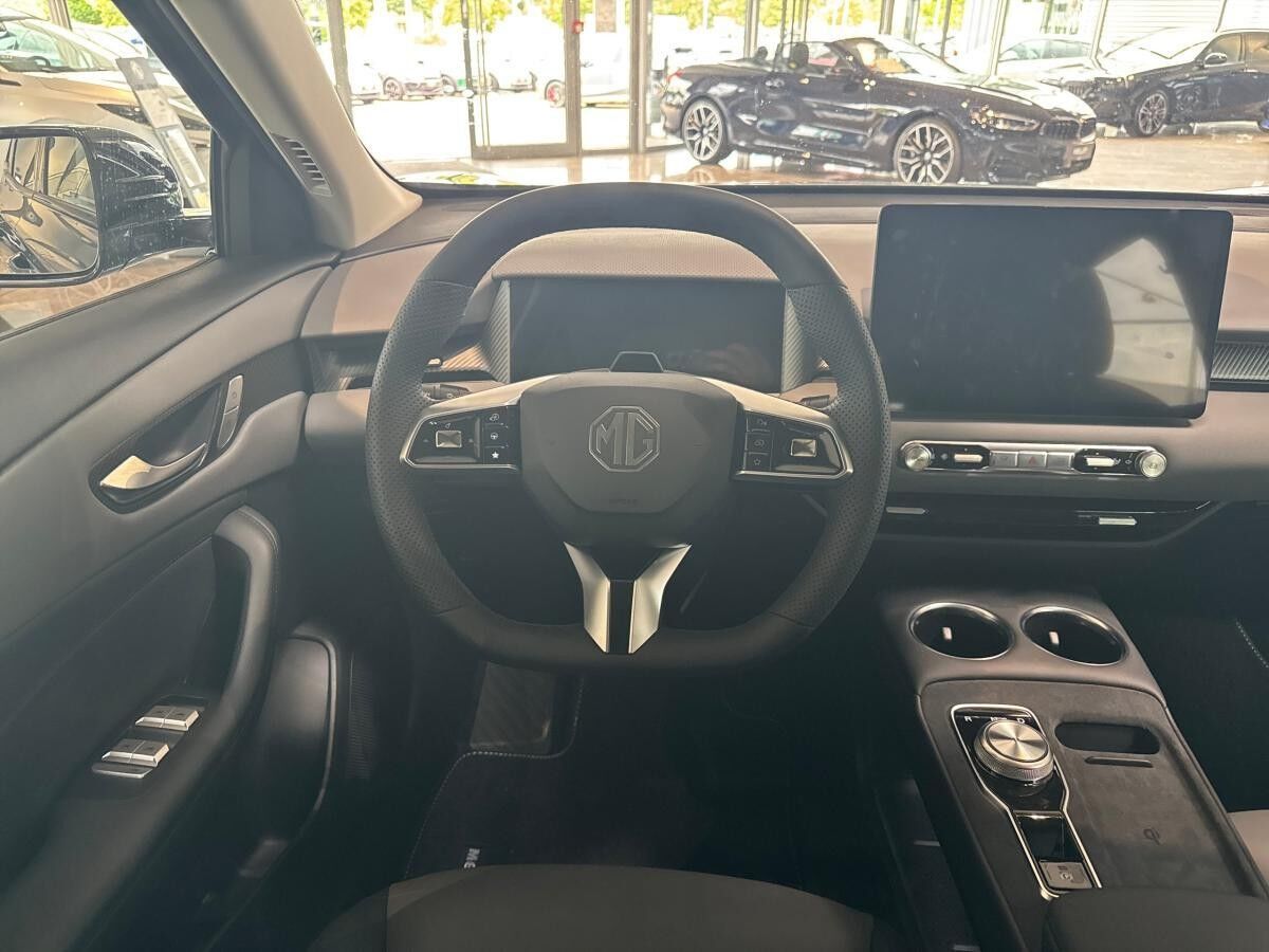 MG S5 EV Luxury Long Range