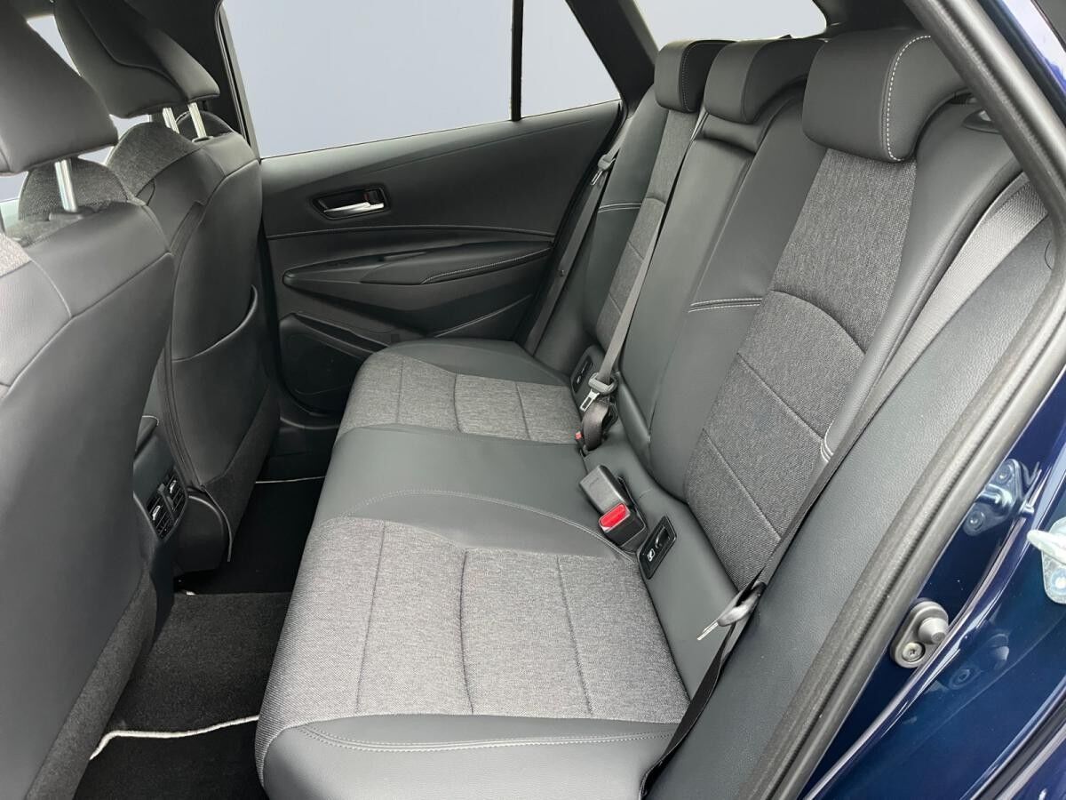 Toyota Corolla Touring Sports 2,0L HYBRID - Team D | Technik-Paket | Vorführwagen