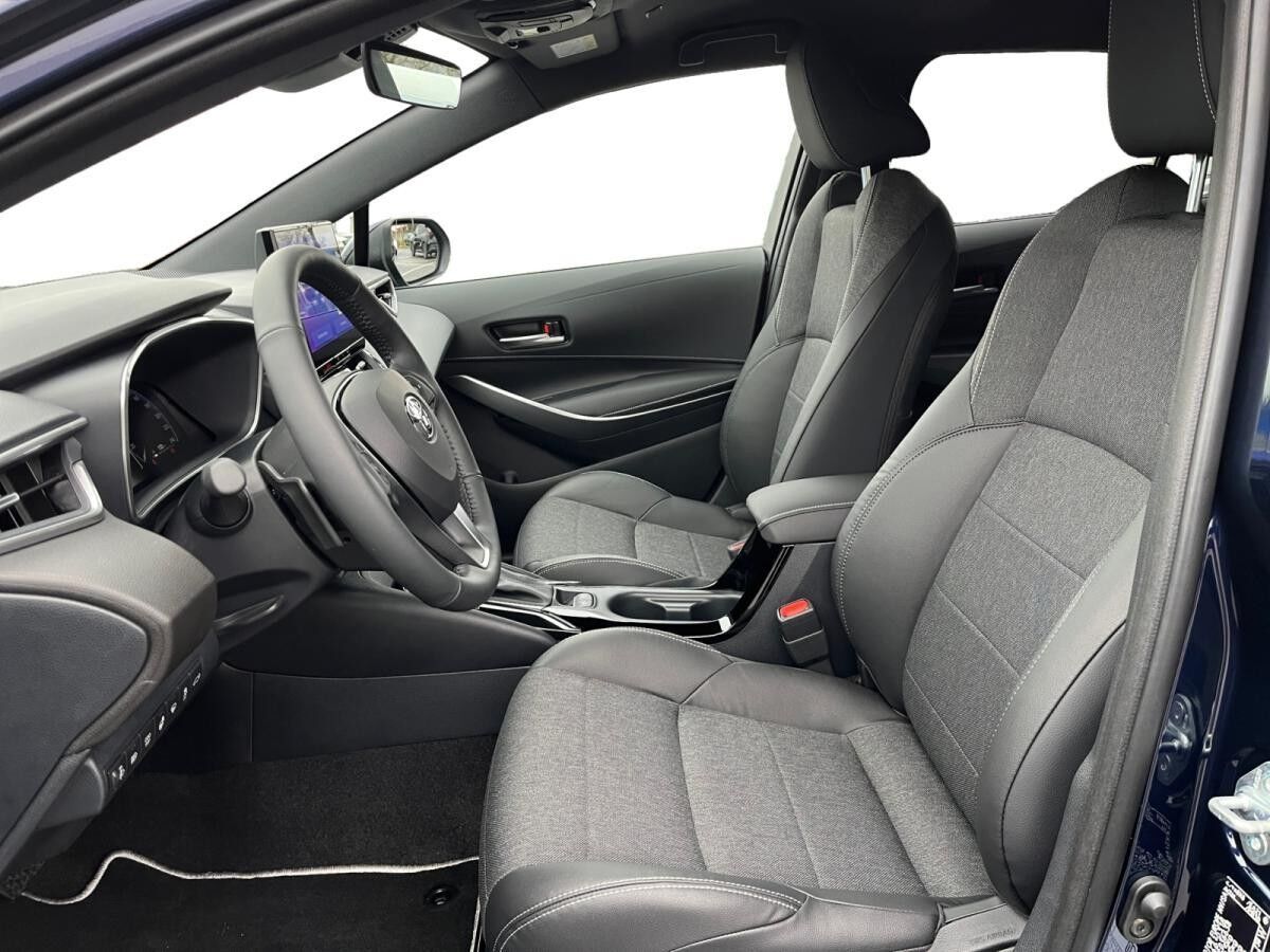 Toyota Corolla Touring Sports 2,0L HYBRID - Team D | Technik-Paket | Vorführwagen