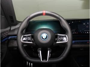 BMW i5 M60 XDrive Touring M Sportpaket Pro Innovation uvm.