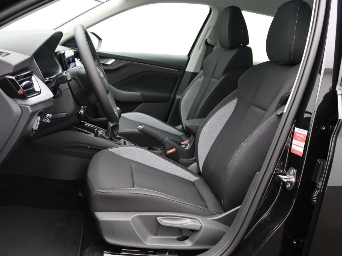 Skoda Kamiq Tour 1.0 TSI / SmartLink, LED, PDC, DAB