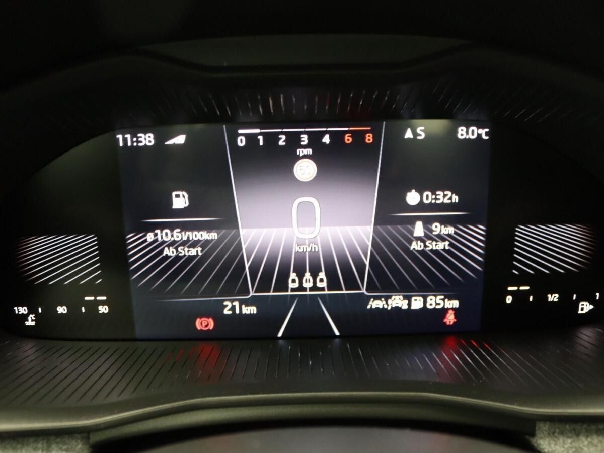 Skoda Kamiq Tour 1.0 TSI / SmartLink, LED, PDC, DAB