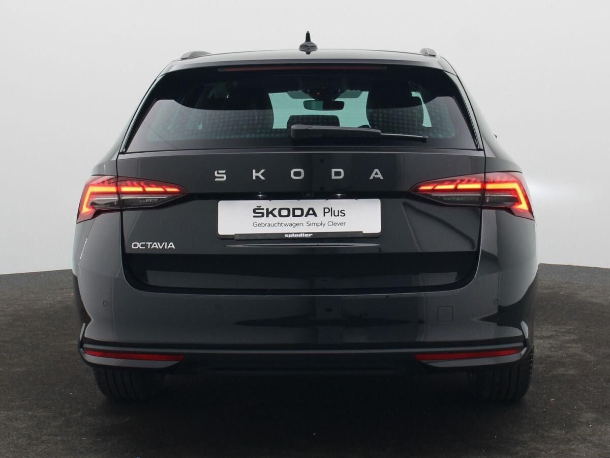 Skoda Octavia Combi Selection 2.0 TDI DSG/ Matrix, ACC