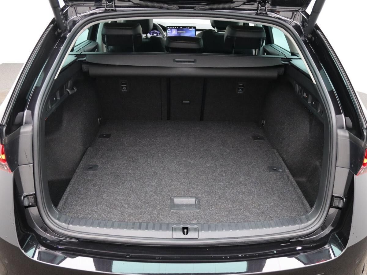 Skoda Octavia Combi Selection 2.0 TDI DSG/ Matrix, ACC