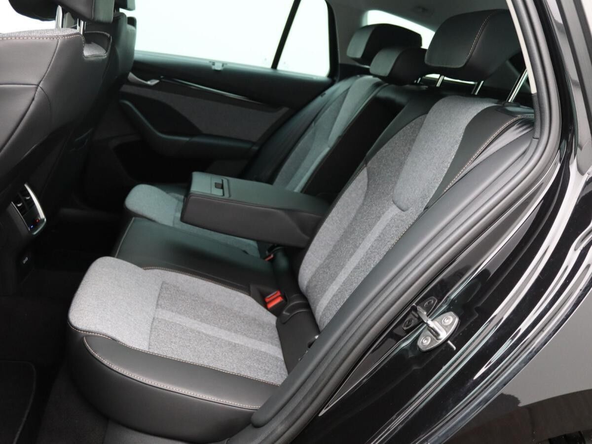 Skoda Octavia Combi Selection 2.0 TDI DSG/ Matrix, ACC