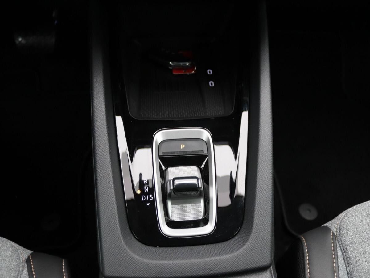 Skoda Octavia Combi Selection 2.0 TDI DSG/ Matrix, ACC