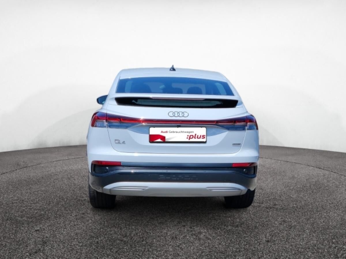 Audi Q4 e-tron e-tron Sportback 45 quattro advanced Matrix