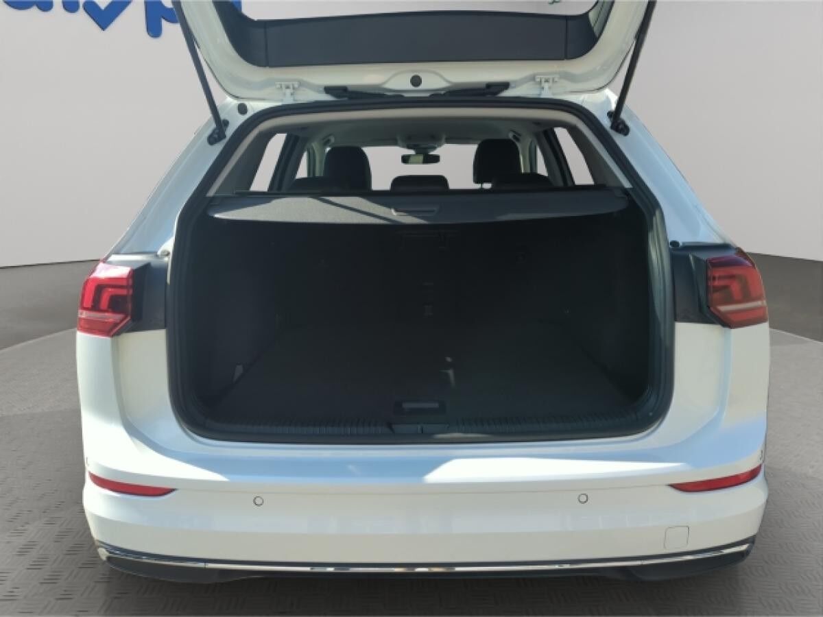 Volkswagen Golf Variant VIII GOAL 1.5 TSI 6-Gang AHK,AreaView,SHZ,ACC,LED