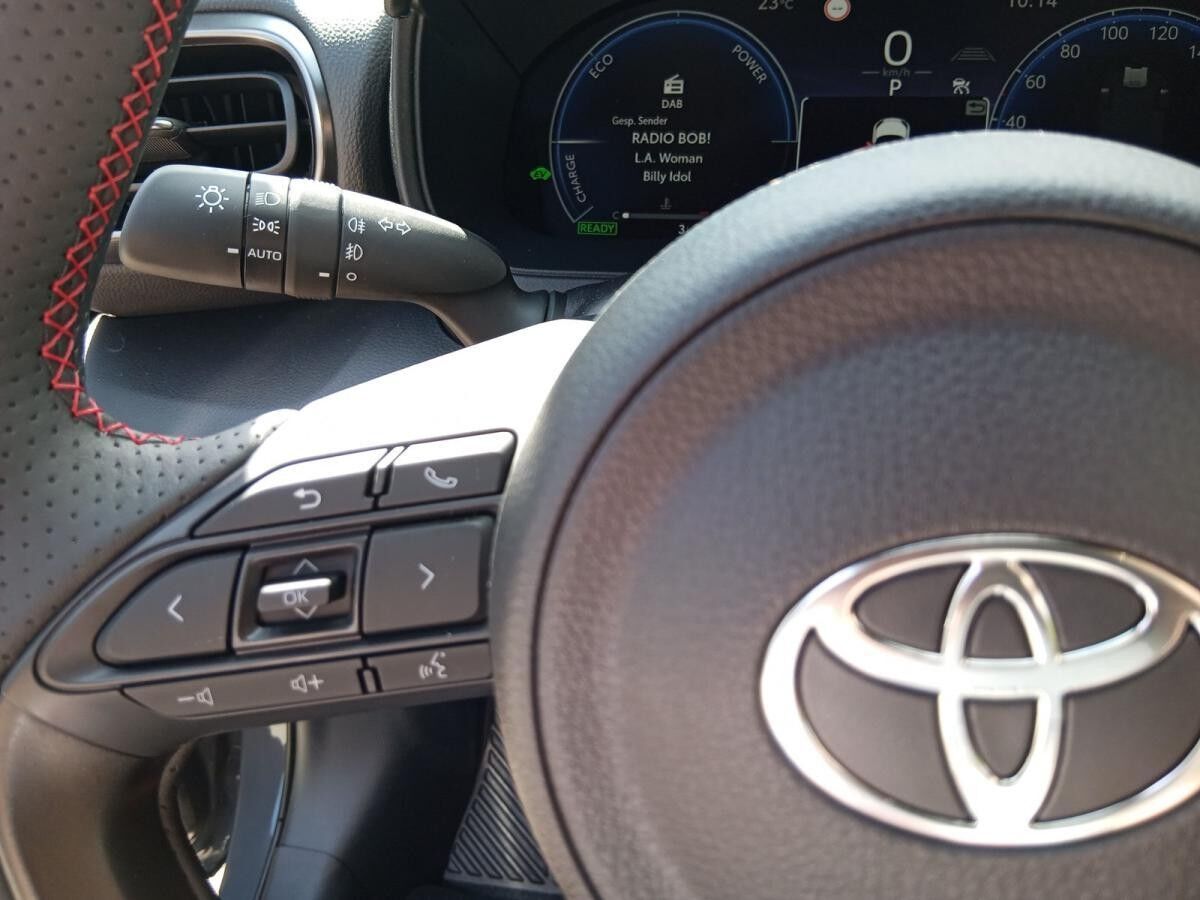 Toyota Yaris Cross 1,5 l 4x2 Hybrid GR Sport