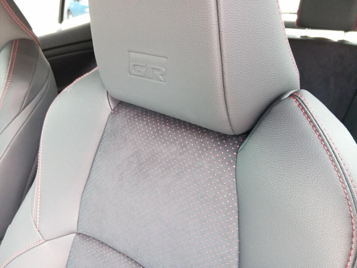 Toyota Yaris Cross 1,5 l 4x2 Hybrid GR Sport