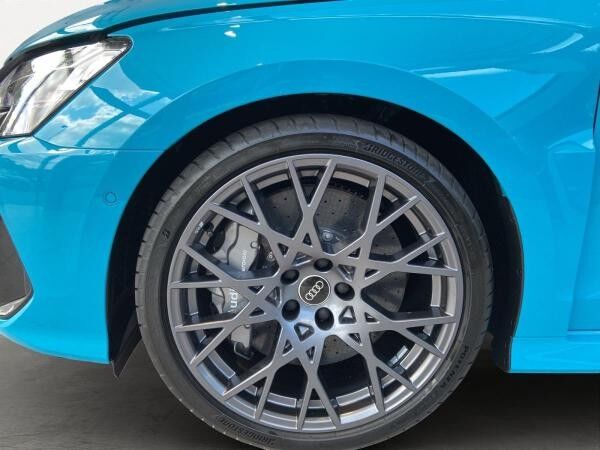 Audi RS3 Limousine in Miami Blue(MT)