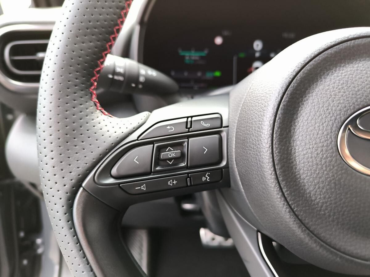 Toyota Yaris 1,5-l-VVT-iE Hybrid Syst. 96 kW (130 PS) 5-Türer GR Sport