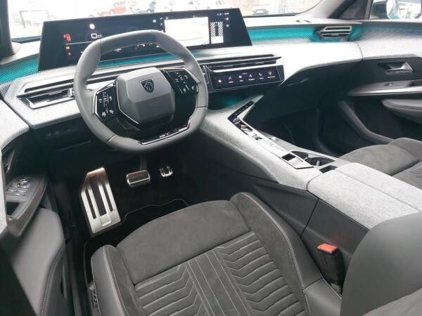 Peugeot 3008 GT Hybrid 145 e-DSC6