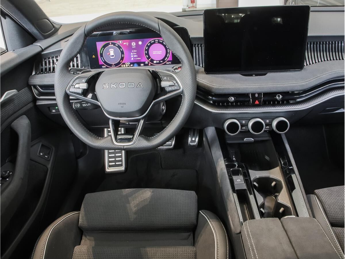 Skoda Superb 1.5 TSI iV Sportline DSG AHK RüKa