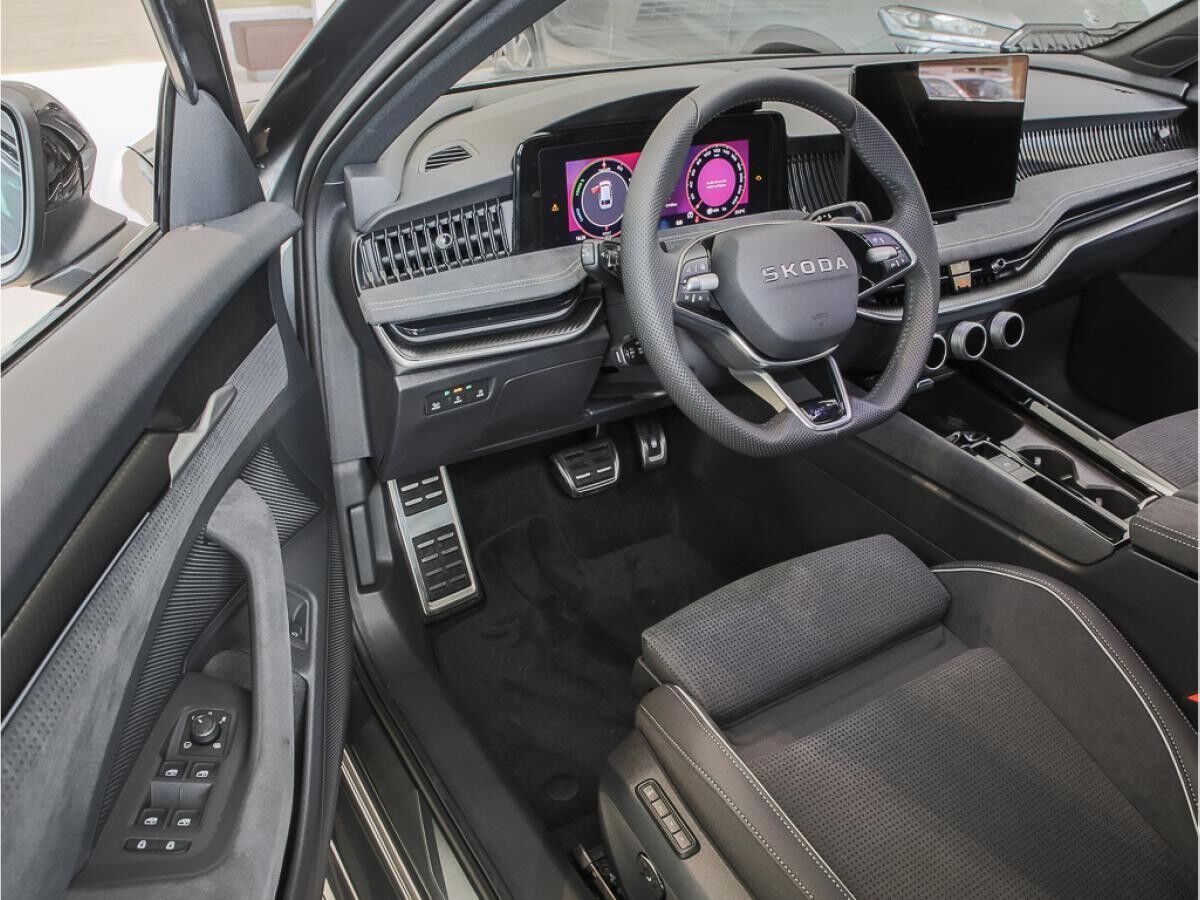 Skoda Superb 1.5 TSI iV Sportline DSG AHK RüKa