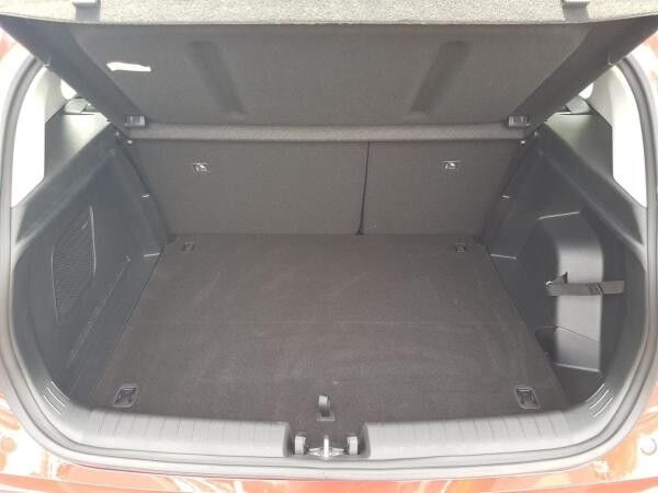 Hyundai Bayon 1.0 T-GDI Trend *LED*BOSE*SHZ*KAM