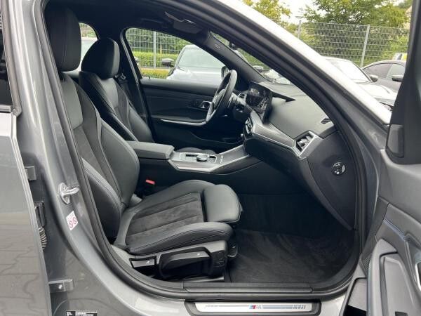 BMW 330 e xDrive Touring M Sport DrivingAssistantProf HiFi