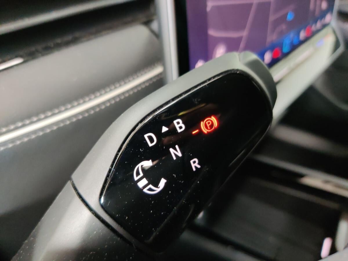 Volkswagen ID.7 Tourer Pro h/AHK/Matrix/Wärmepu/01.30Garantie