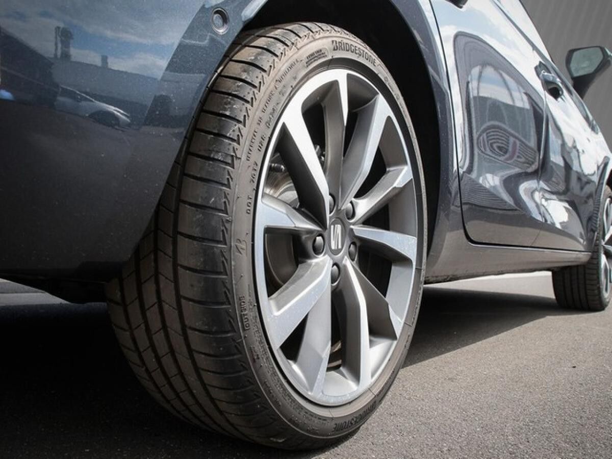 Seat Leon FR 2.0 TDI / 7-Gang-DSG SLD