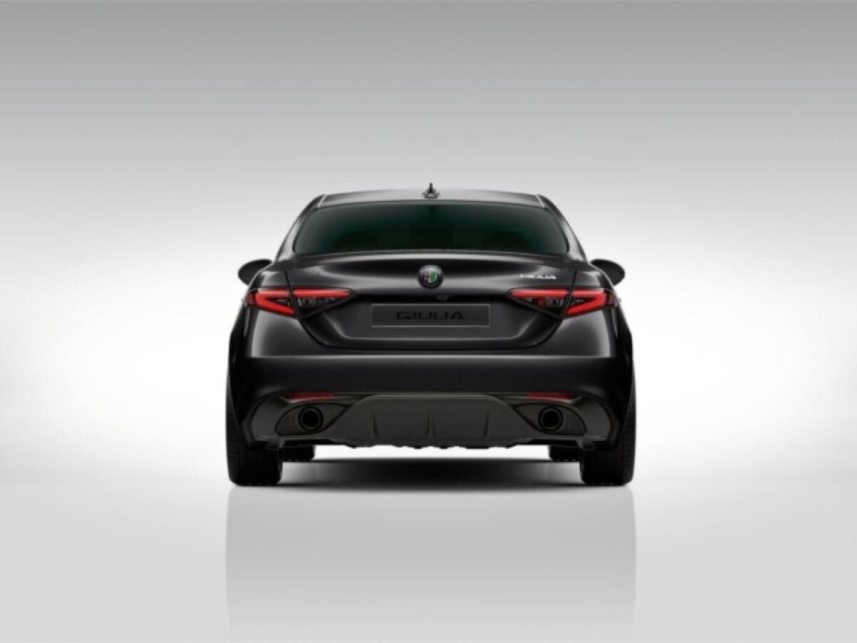 Alfa Romeo Giulia Veloce Q4 2.0 Turbo 280PS 16V AT8 Keyless Navi **NUR FÜR GEWERBE**