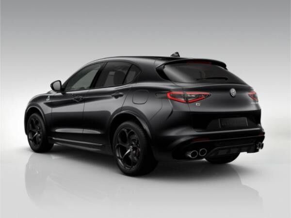 Alfa Romeo Stelvio Quadrifoglio Q4 2.9 V6 Bi-Turbo 520PS AT8 Navi
