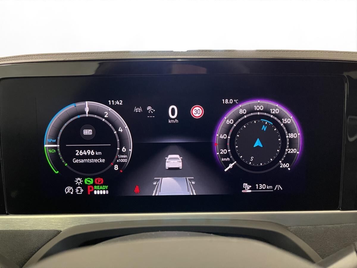 Volkswagen Passat Variant 1.5 eHybrid R-Line AHK Pano Matrix LM 1
