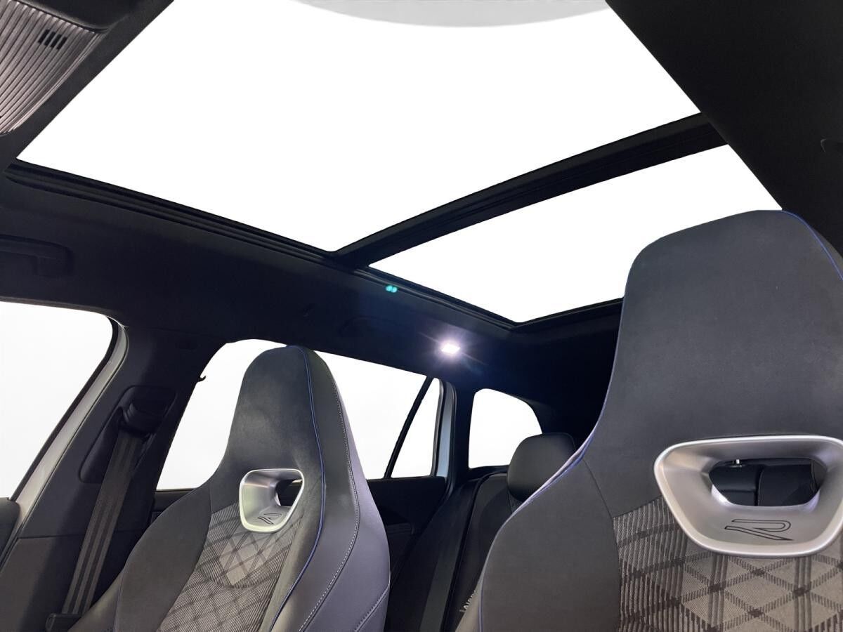 Volkswagen Passat Variant 1.5 eHybrid R-Line AHK Pano Matrix LM 1