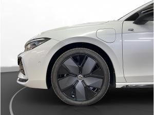 Volkswagen Passat Variant 1.5 eHybrid R-Line AHK Pano Matrix LM 1