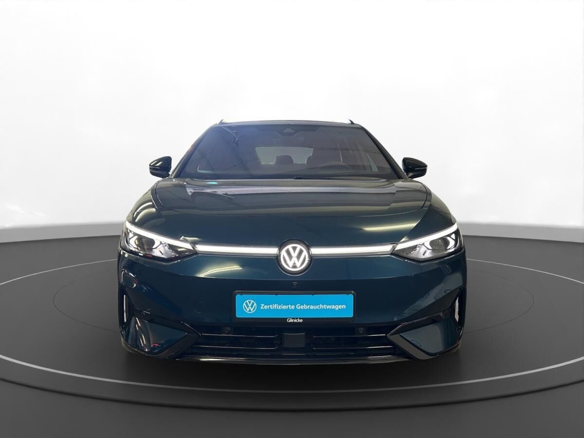 Volkswagen ID.7 Tourer Pro AHK Matrix LM 20" Navi ACC App-Connect