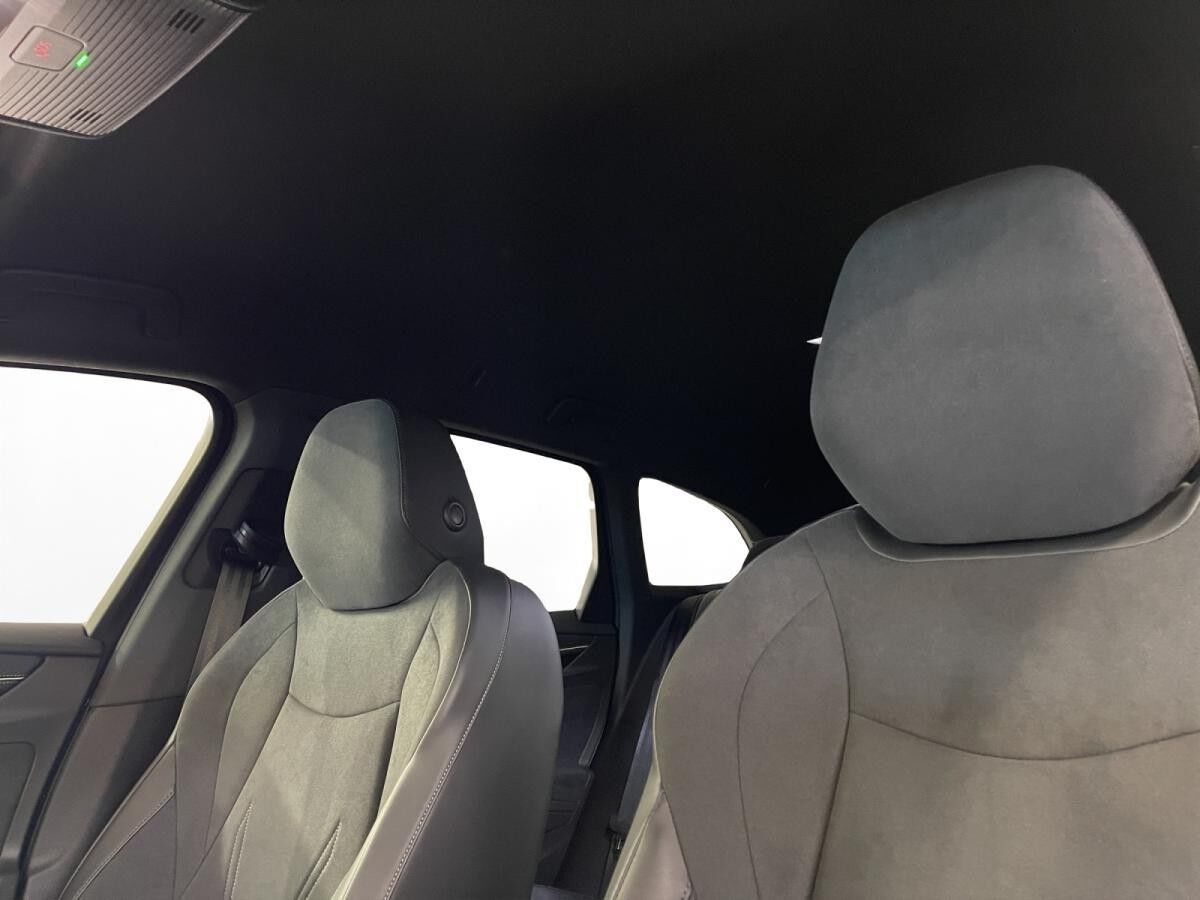 Volkswagen ID.7 Tourer Pro AHK Matrix LM 20" Navi ACC App-Connect