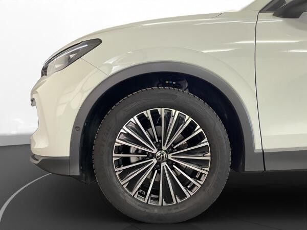 Volkswagen Tiguan 1.5 eTSI Life AHK LED LM 18" Navi PDC vo+hi ACC