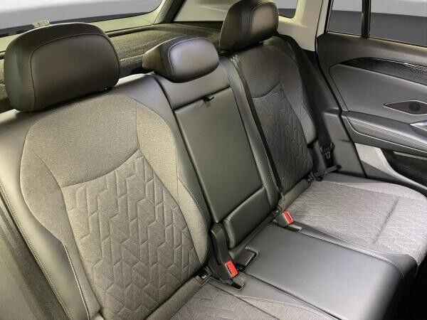 Volkswagen Tiguan 1.5 eTSI Life AHK LED LM 18" Navi PDC vo+hi ACC
