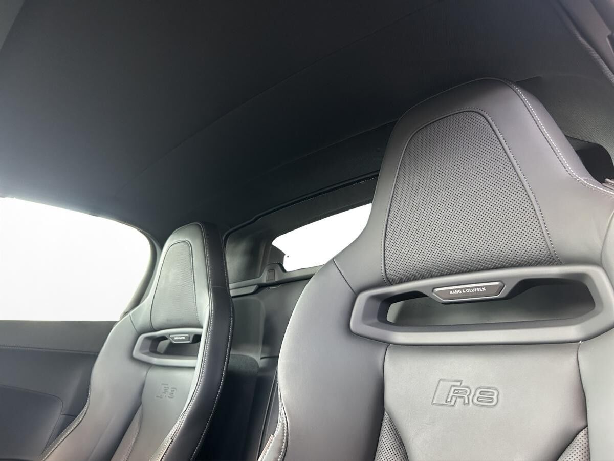 Audi R8 Spyder V10 performance qu. Keramik LM 20" Bronze