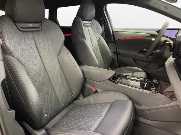 Audi A6 e-tron Avant performance AHK Matrix LM 20" B&O
