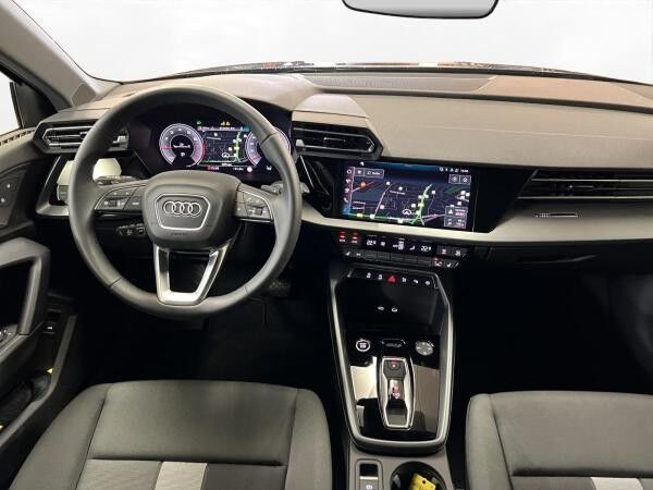 Audi A3 Sportback 30 TFSI advanced AHK LED LM 17" Navi PDC+RFK ACC
