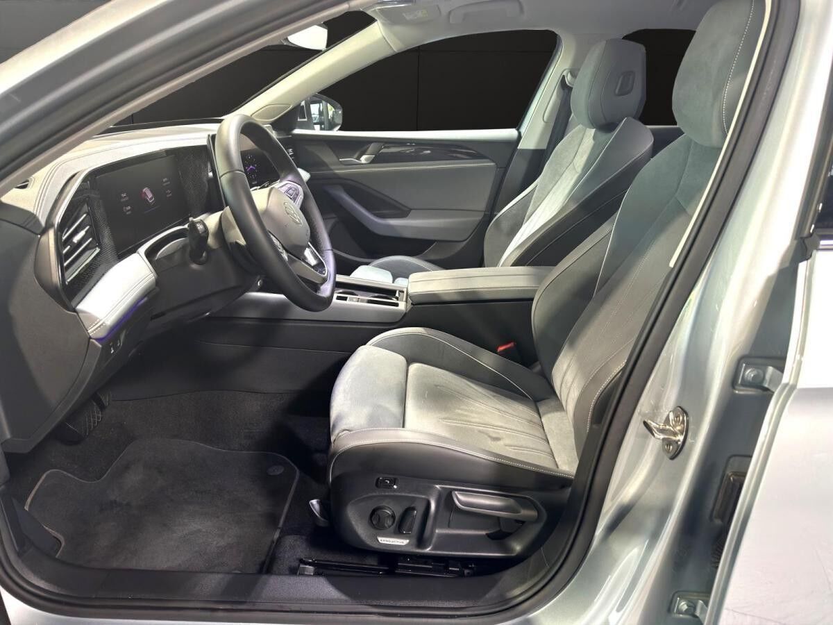 Volkswagen Passat Variant Business 2.0 TD*DCC*AreaViewI*DSG Volkswagen Passat Variant Business 2.0 TD*DCC*AreaViewI*DSG