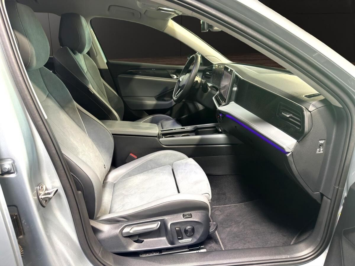 Volkswagen Passat Variant Business 2.0 TD*DCC*AreaViewI*DSG Volkswagen Passat Variant Business 2.0 TD*DCC*AreaViewI*DSG