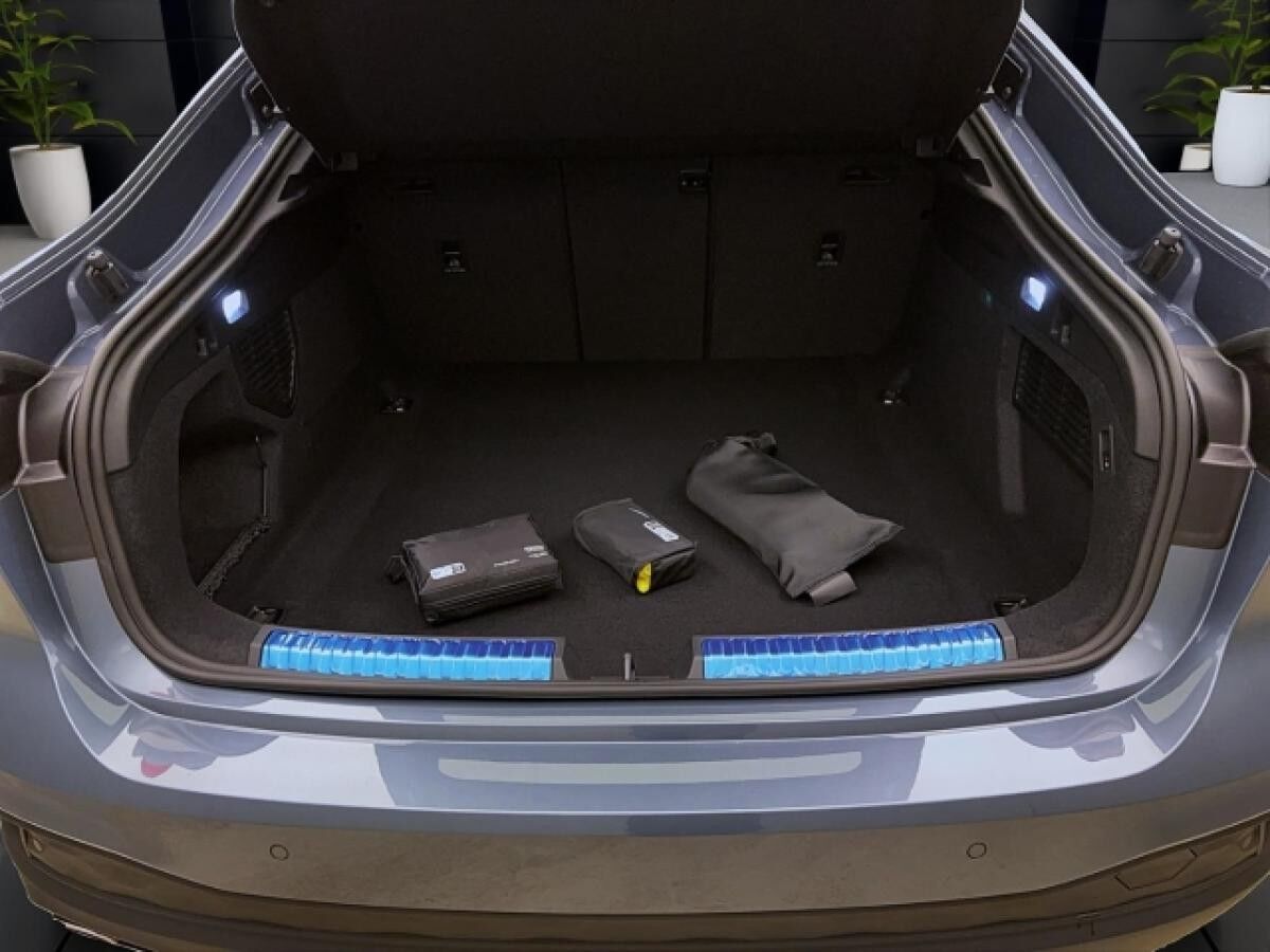 Audi A5 Limousine TDI NAVI+ AHK KAMERA SITZHZG PDC