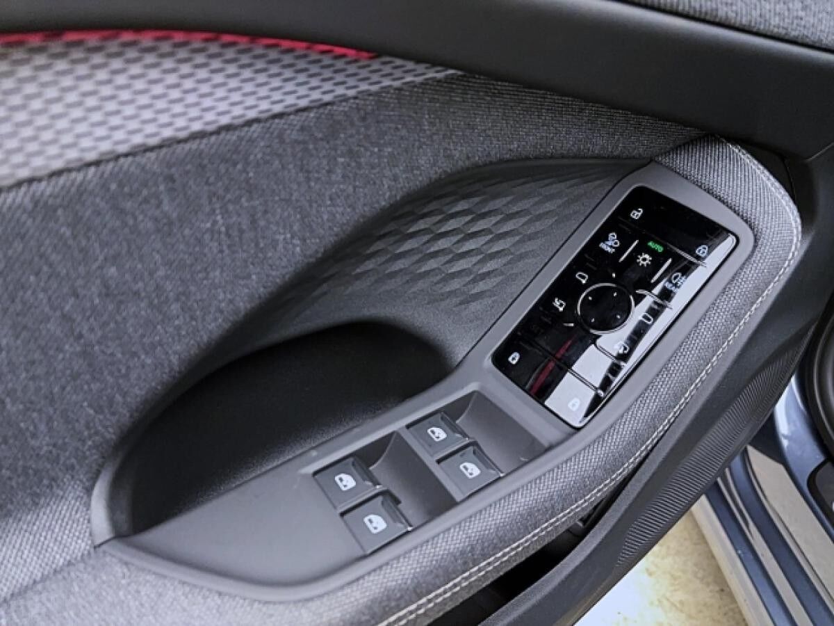 Audi A5 Limousine TDI NAVI+ AHK KAMERA SITZHZG PDC