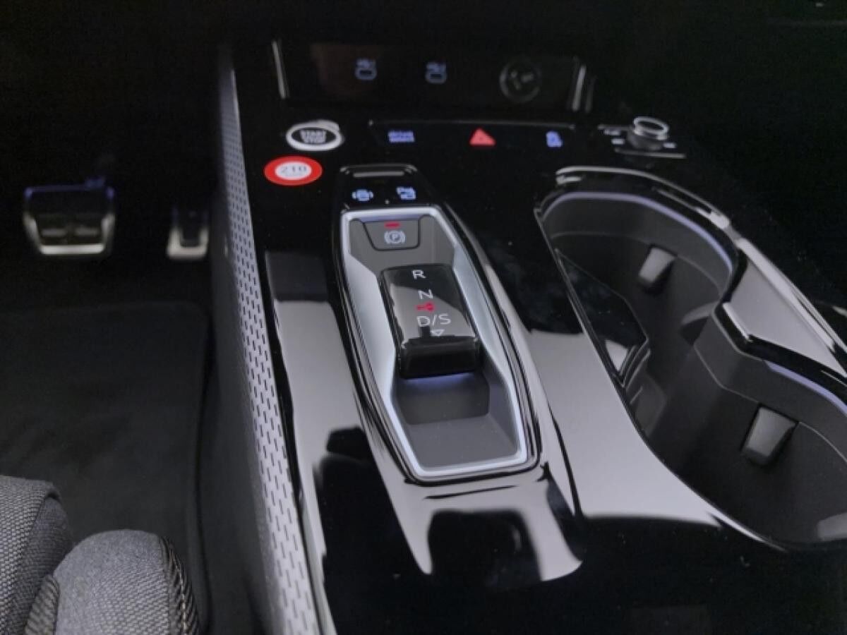 Audi A5 Limousine TDI NAVI+ AHK KAMERA SITZHZG PDC