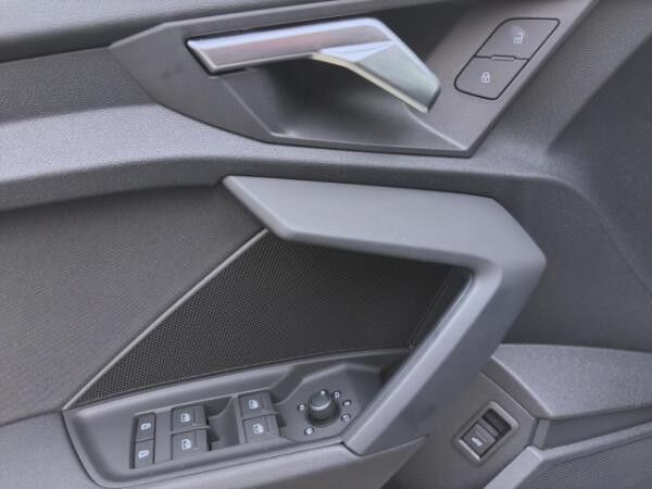 Audi A3 Sportback 30 TFSI ADVANCED SOUND GRA VIRTUAL LM17