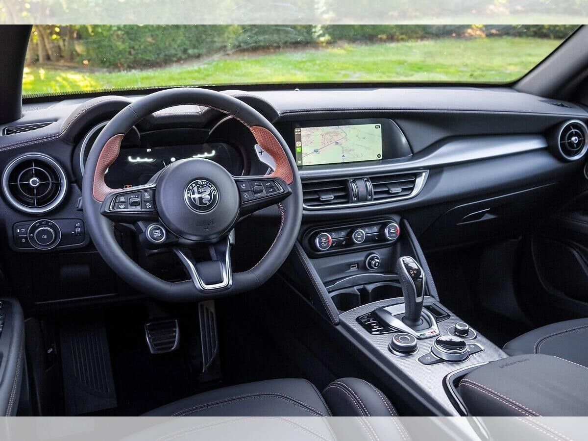 Alfa Romeo Stelvio 2.0 Turbo 16V 206kW Intensa AT8-Q4