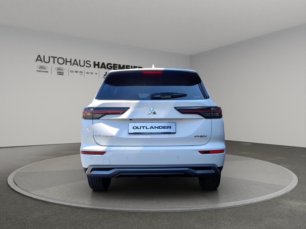 Mitsubishi Outlander Intro Edition 2.4 PHEV AWD