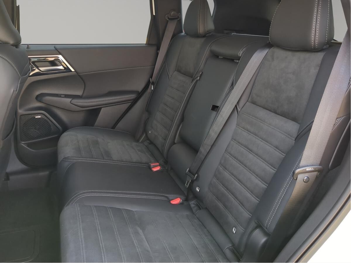 Mitsubishi Outlander Intro Edition 2.4 PHEV AWD