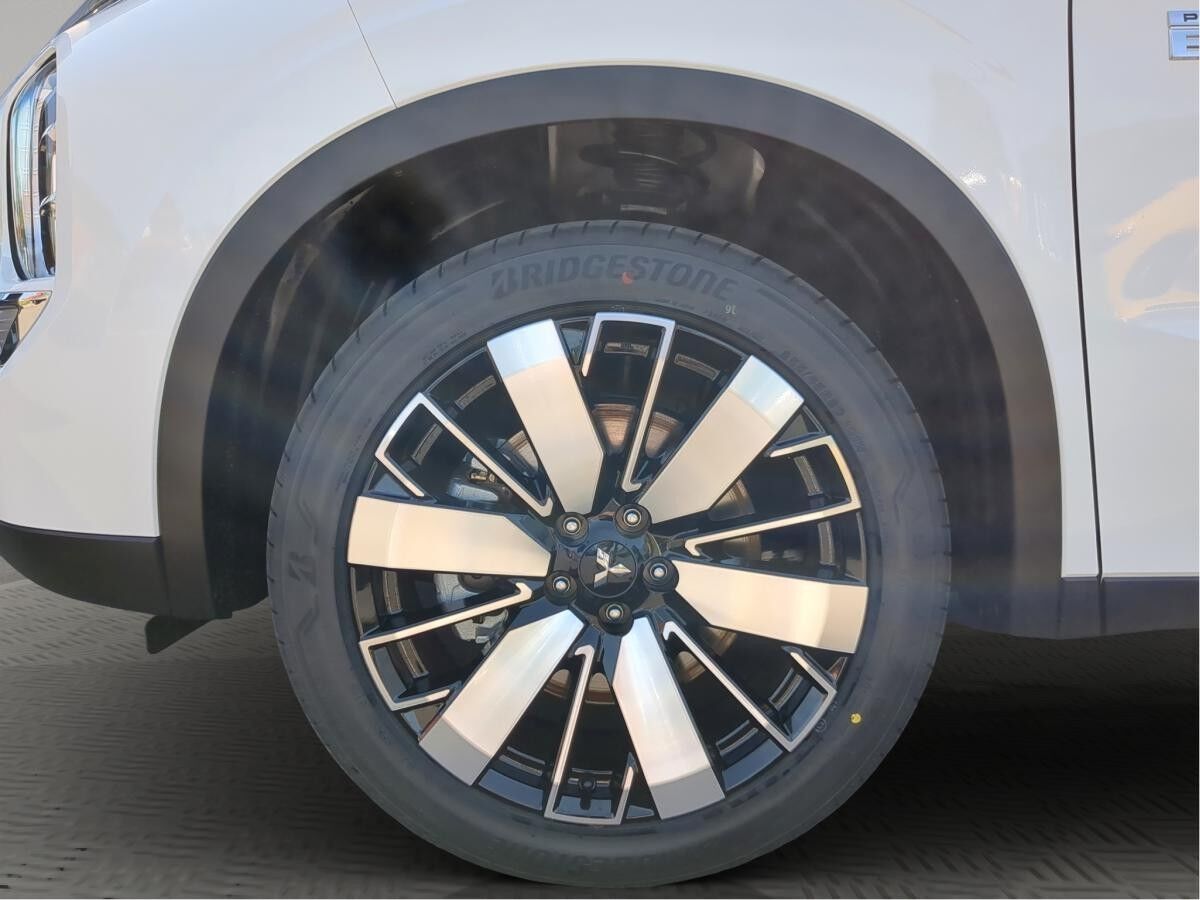 Mitsubishi Outlander Intro Edition 2.4 PHEV AWD