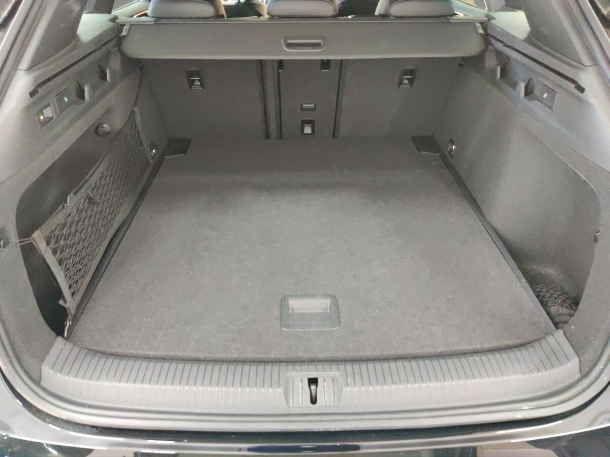 Volkswagen ID.7 Tourer Pro S h/AHK/Matrix/WäPu/01.30Garantie