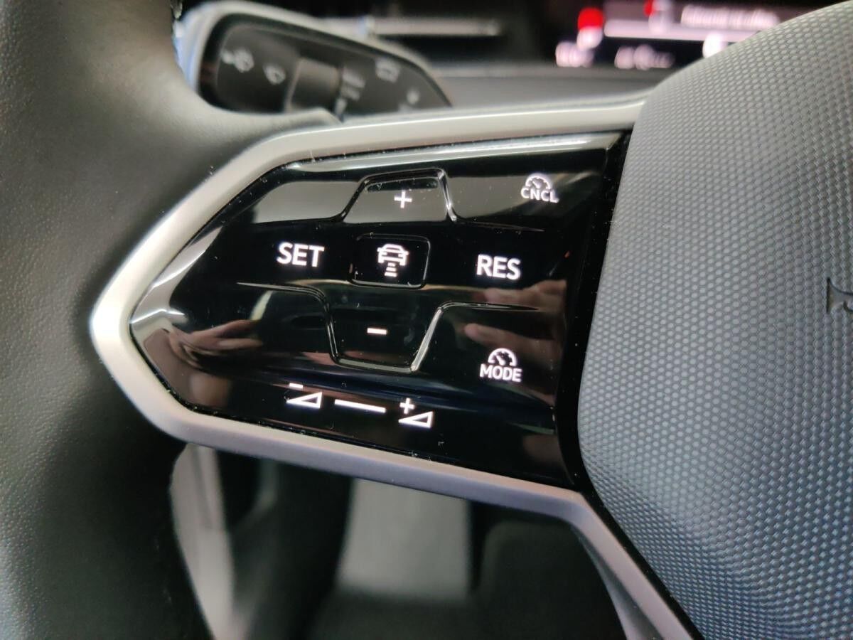 Volkswagen ID.7 Tourer Pro S h/AHK/Matrix/WäPu/01.30Garantie