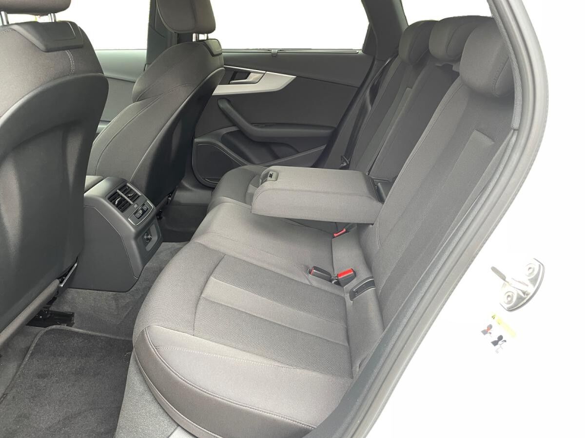 Audi A4 Avant 35 TFSI S tronic S line AHK Cam LED