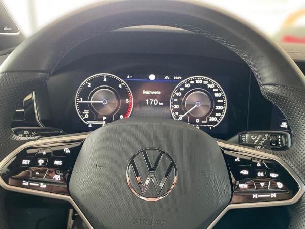Volkswagen Touareg R-Line 3,0 TDI*DSG*Nav*StHz*360° Kam*Sound*